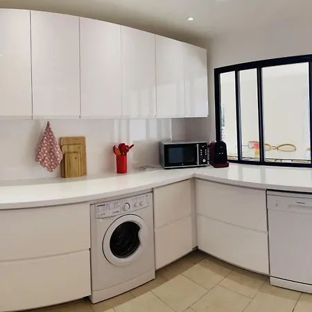 Orange On The Cote D'azur 6br 11pax Ac Private Heated Pool Bbq Mountain View