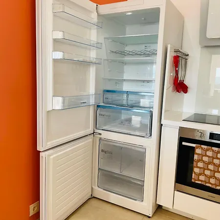 Orange On The Cote D'azur 6br 11pax Ac Private Heated Pool Bbq Mountain View